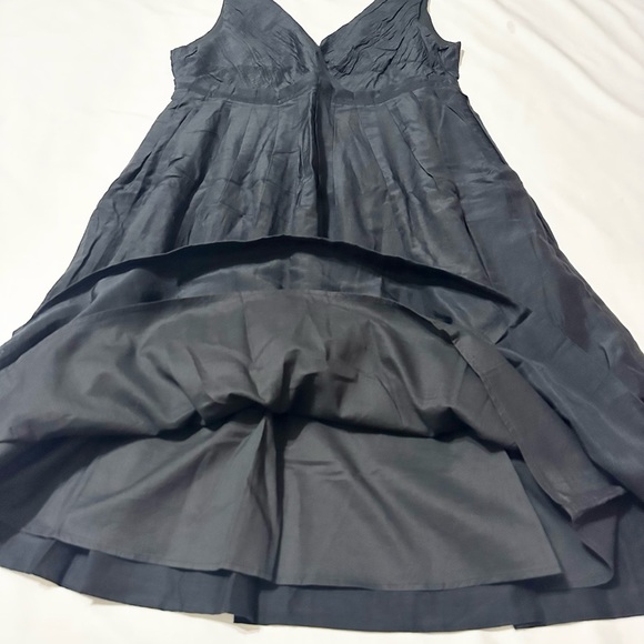 Gap Beautiful Sleeveless Fit & Flare LBD, Silk Blend, Fully Lined Midi Dress- 10 - Picture 9 of 17